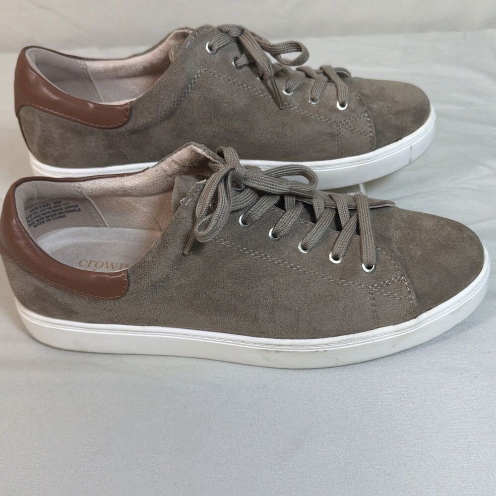 Crown & Ivy Womens 9M Gray Faux Suede Lace Up Sneakers Brown Trim